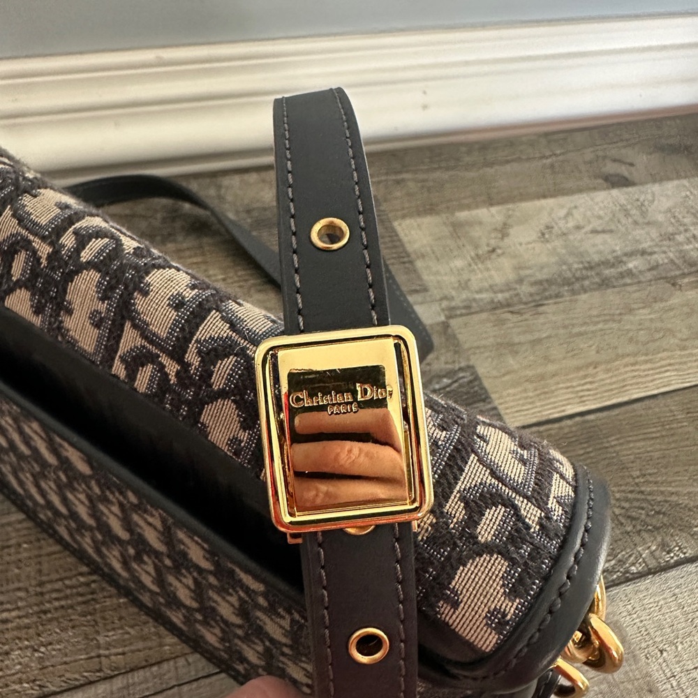 Blue and cream crossbody bag - Picture 2 of 7